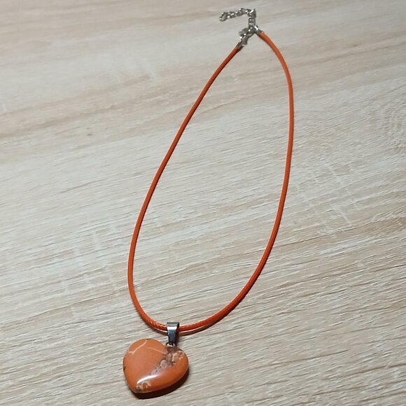 NWOT Fashion Necklace Orange Patterned Heart Pendant Jewelry #31 - Picture 2 of 7